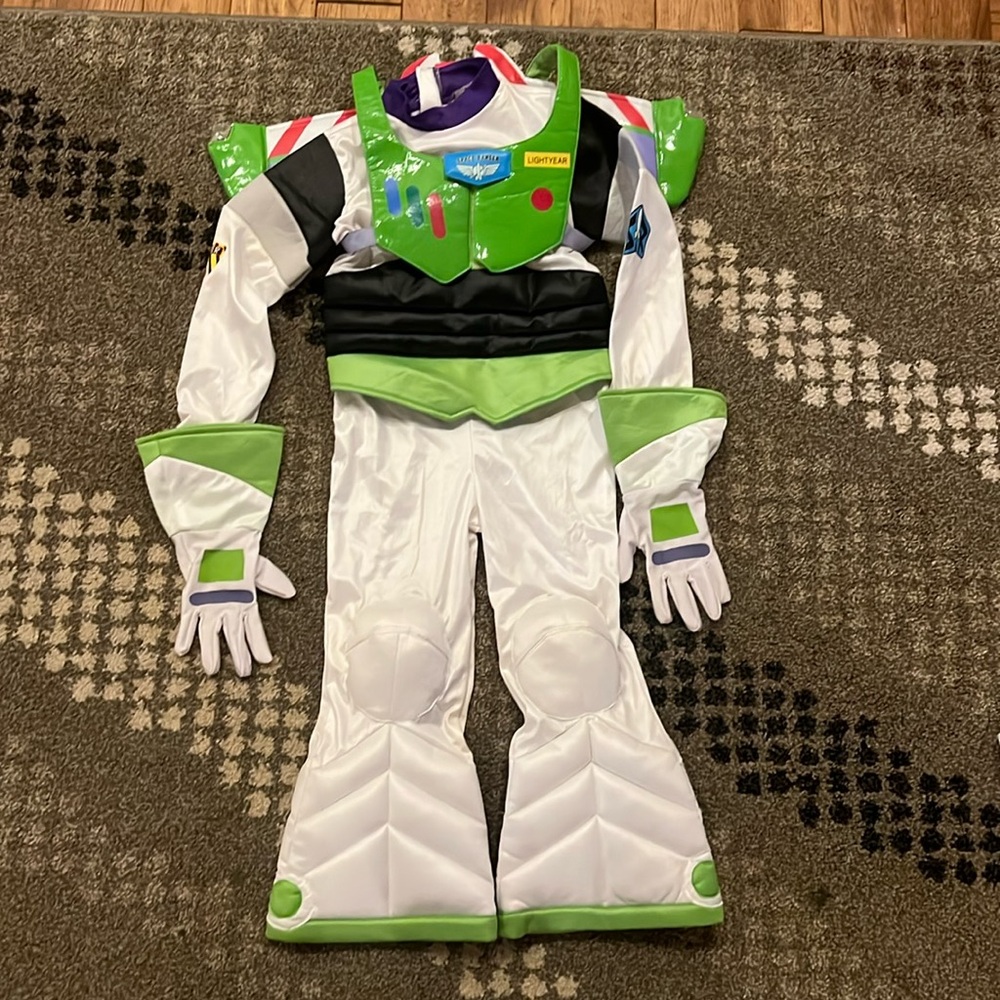 Disney Store Buzz Lightyear Costume Size 5/6 Like New